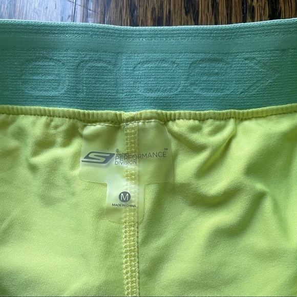 Skechers Performance Women's Workout Go Run Shorts sz. M NWOT gray/ yellow - Picture 4 of 8